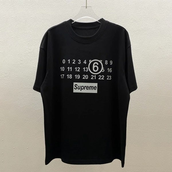 目を惹く逸品！メゾンマルジェラ シュプリーム コピーコラボ 半袖 tシャツ Mas48094
